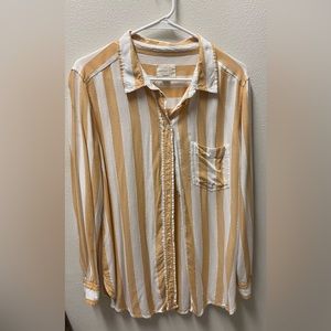 American Eagle size M oversized button up shirt